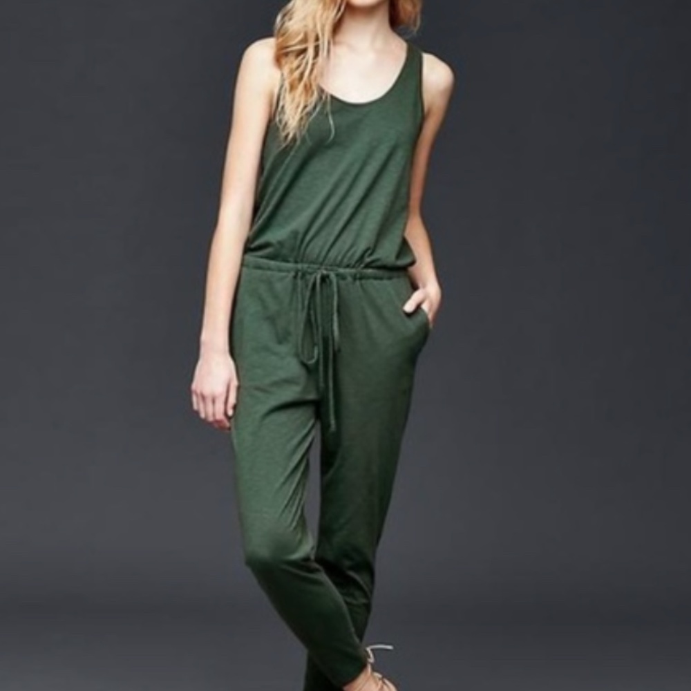 Dark Green Sleeveless Jumpsuit